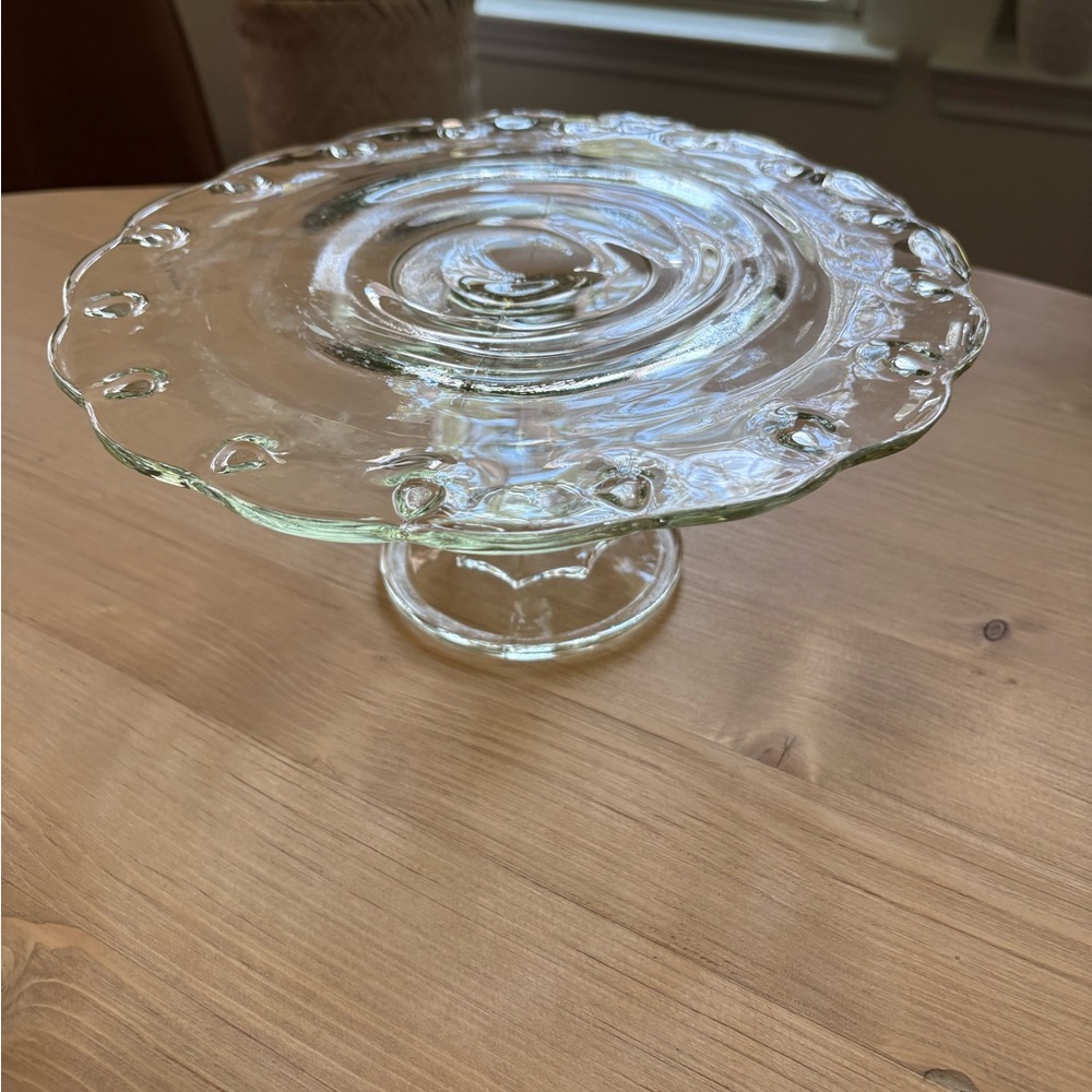 Vintage Elegant Glass Cake Stand